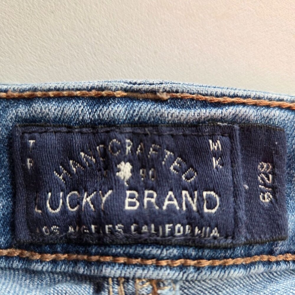 Lucky Brand Lolita Capri Light Wash Slim Fit Denim Jeans Size 6 - Picture 11 of 14
